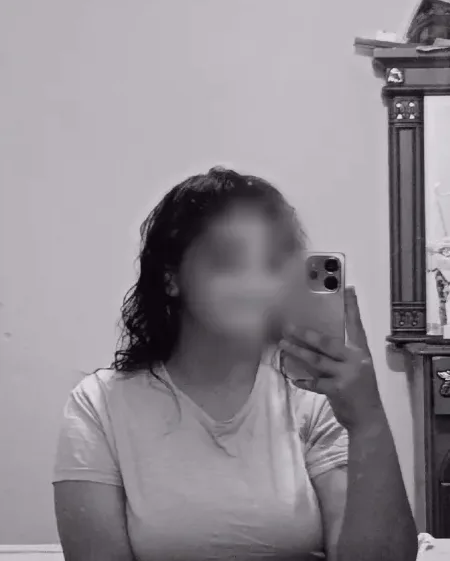 Alexandra, 22 anni